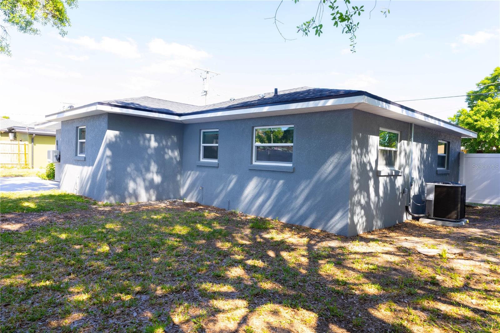 Image 24 of 25 For 2710 Cypress Street