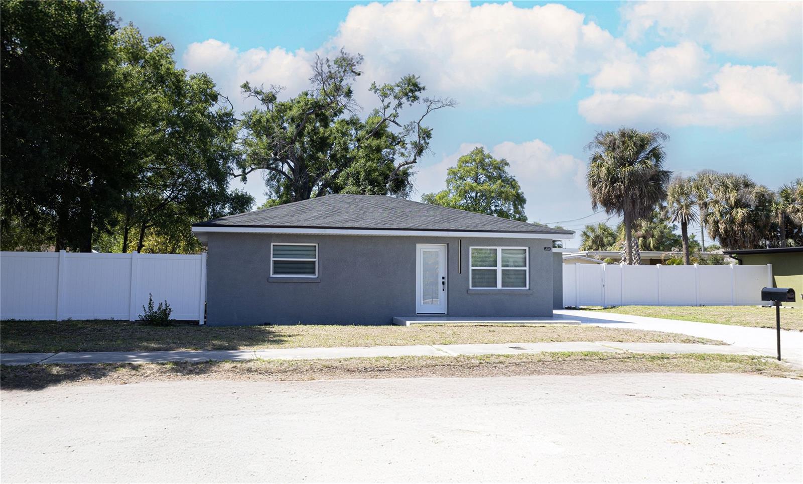 Image 3 of 25 For 2710 Cypress Street