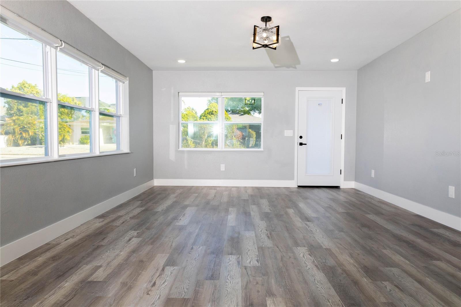 Image 7 of 25 For 2710 Cypress Street