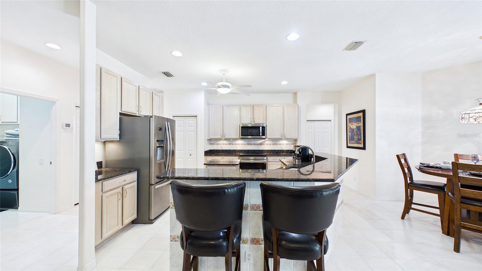 Image 11 of 37 For 2220 Elizabeth Way