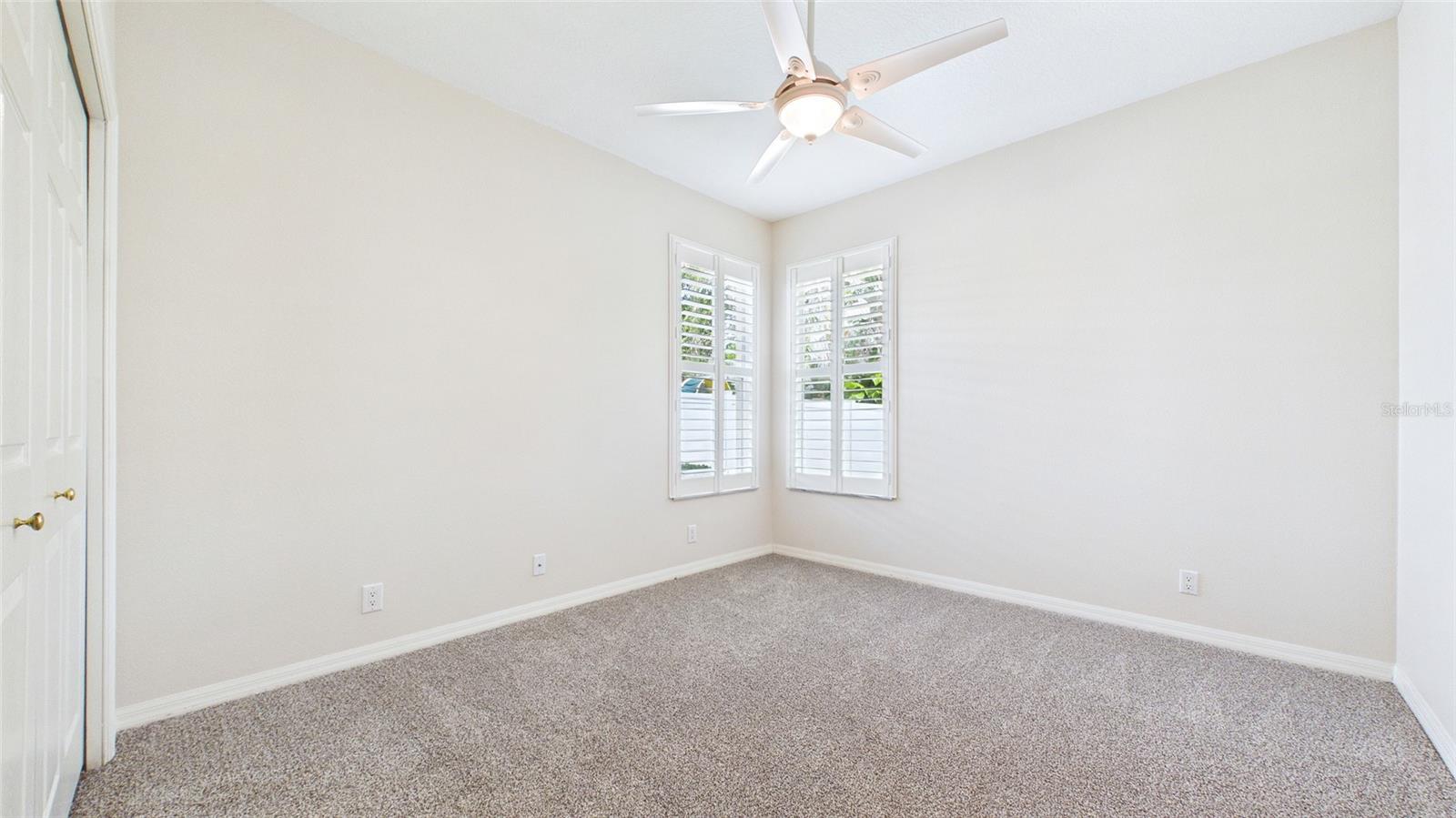 Image 26 of 37 For 2220 Elizabeth Way