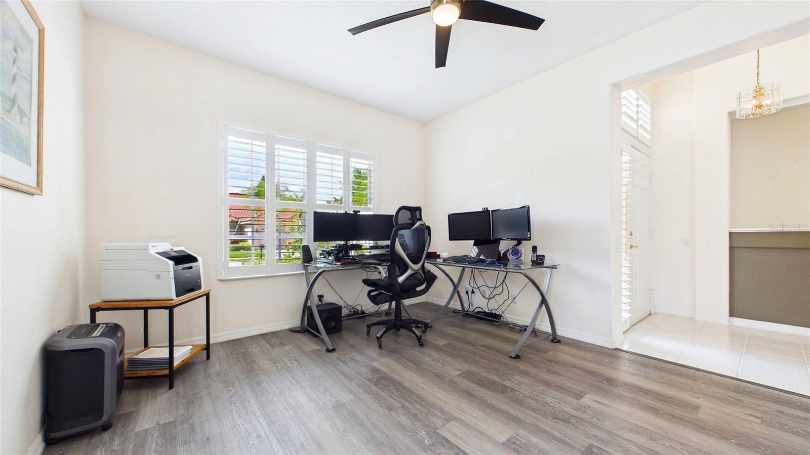 Image 8 of 37 For 2220 Elizabeth Way