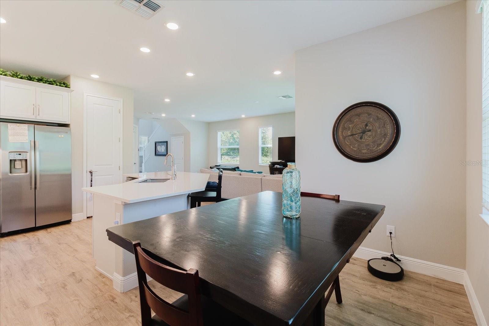 Image 21 of 53 For 4531 Almada Lane Se