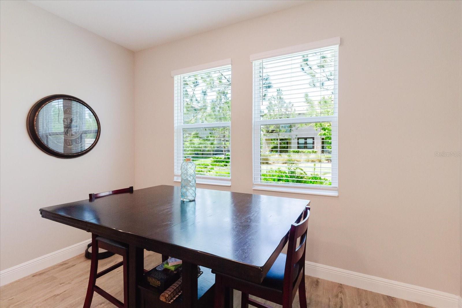 Image 23 of 53 For 4531 Almada Lane Se