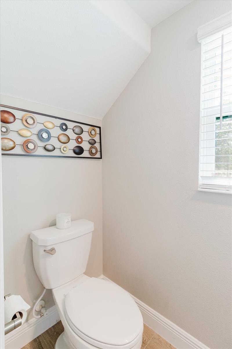 Image 27 of 53 For 4531 Almada Lane Se