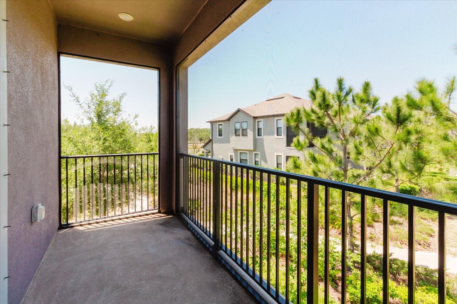 Image 31 of 53 For 4531 Almada Lane Se