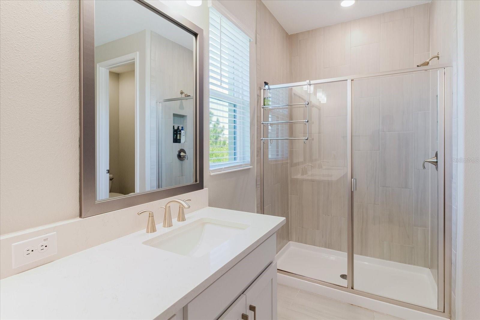 Image 34 of 53 For 4531 Almada Lane Se