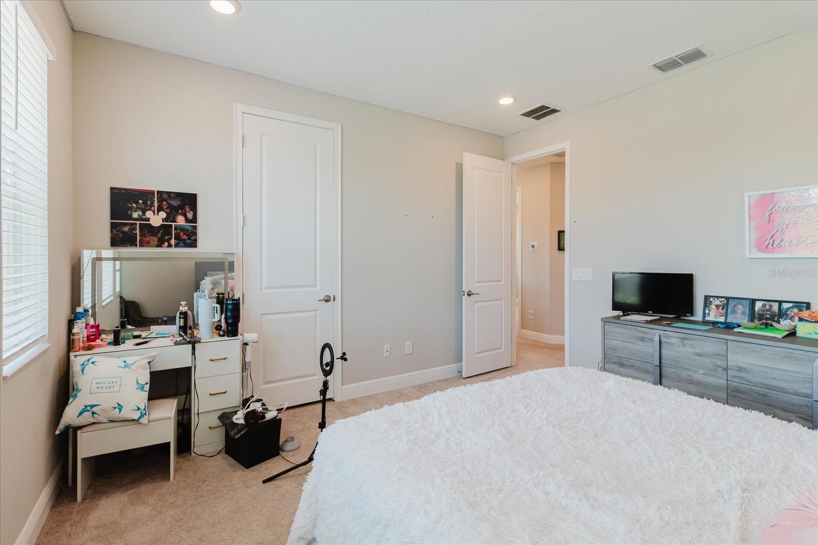 Image 38 of 53 For 4531 Almada Lane Se