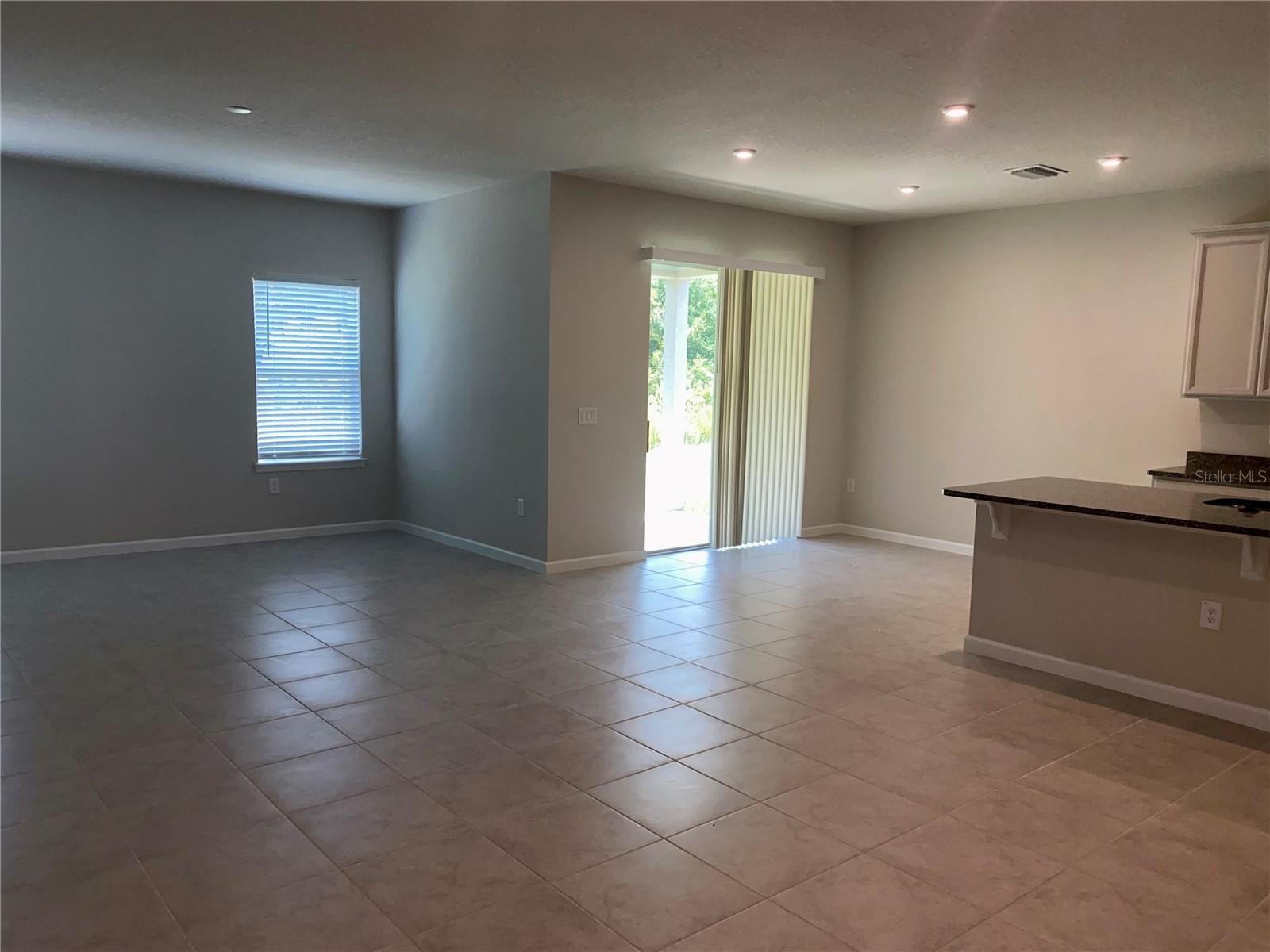 Image 11 of 36 For 18236 Hunters Meadow Walk