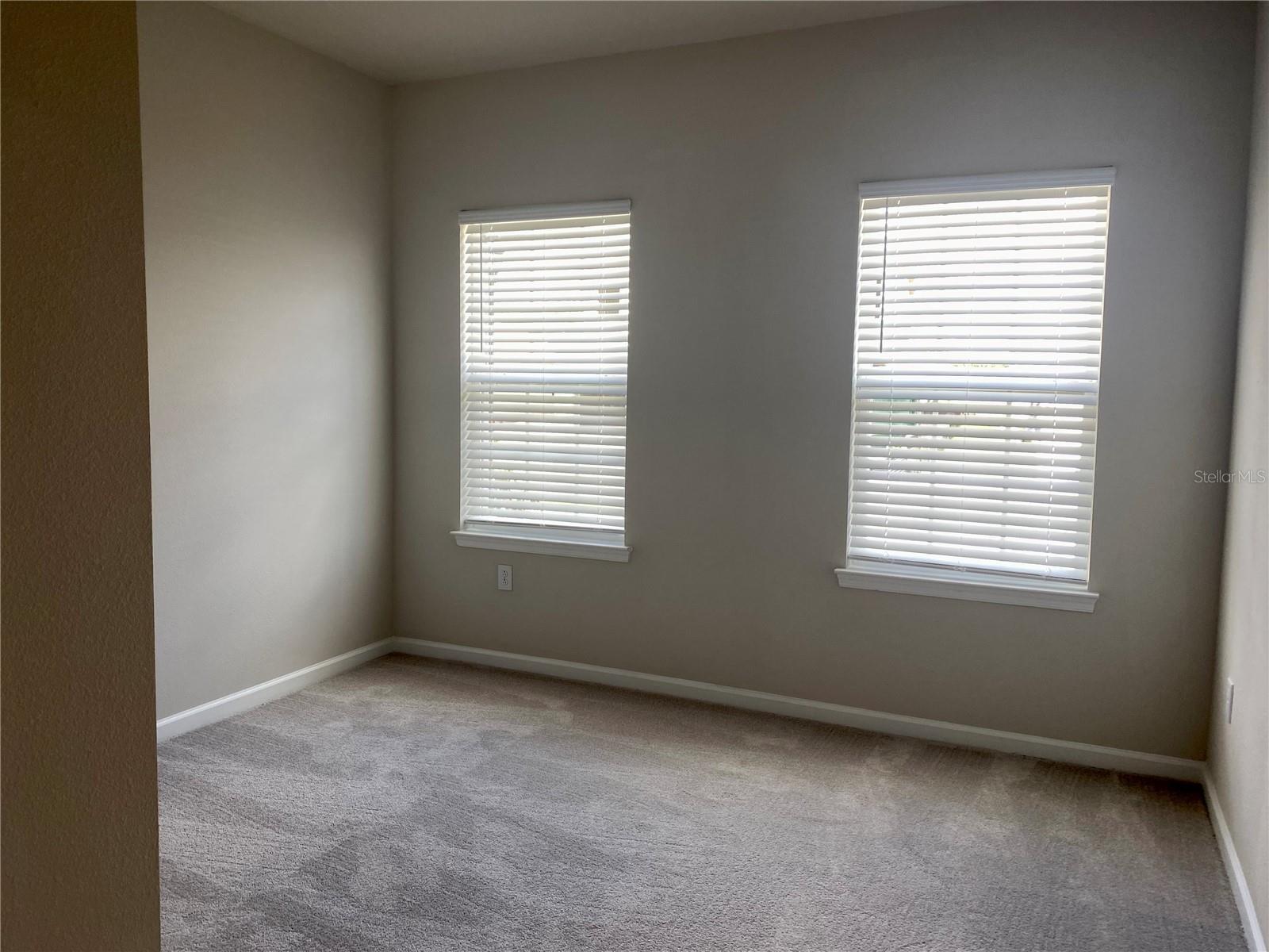 Image 25 of 36 For 18236 Hunters Meadow Walk