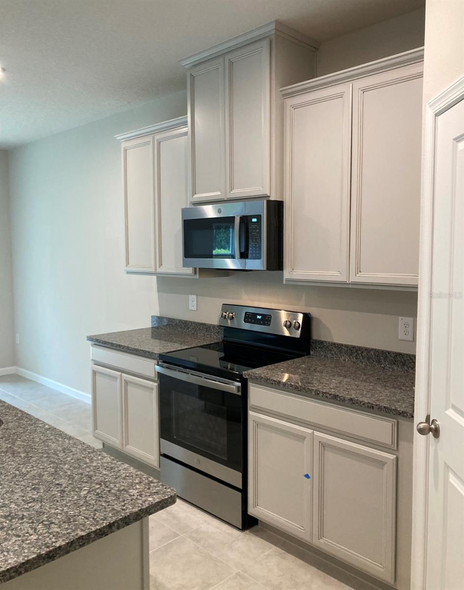 Image 9 of 36 For 18236 Hunters Meadow Walk