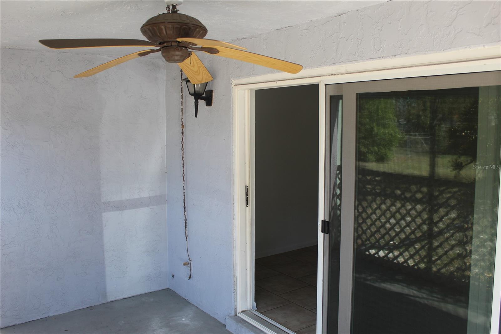 Image 21 of 39 For 3425 Tricon Lane 14