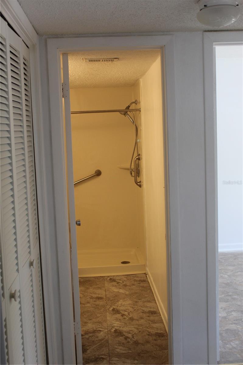 Image 29 of 39 For 3425 Tricon Lane 14