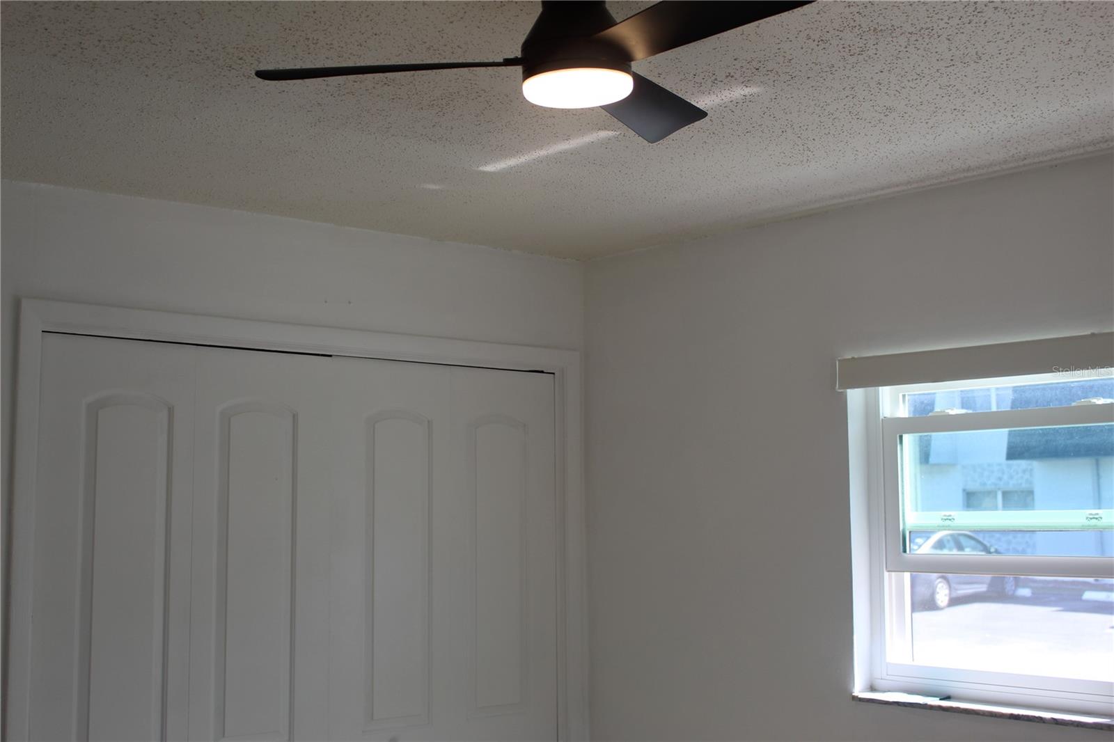 Image 32 of 39 For 3425 Tricon Lane 14