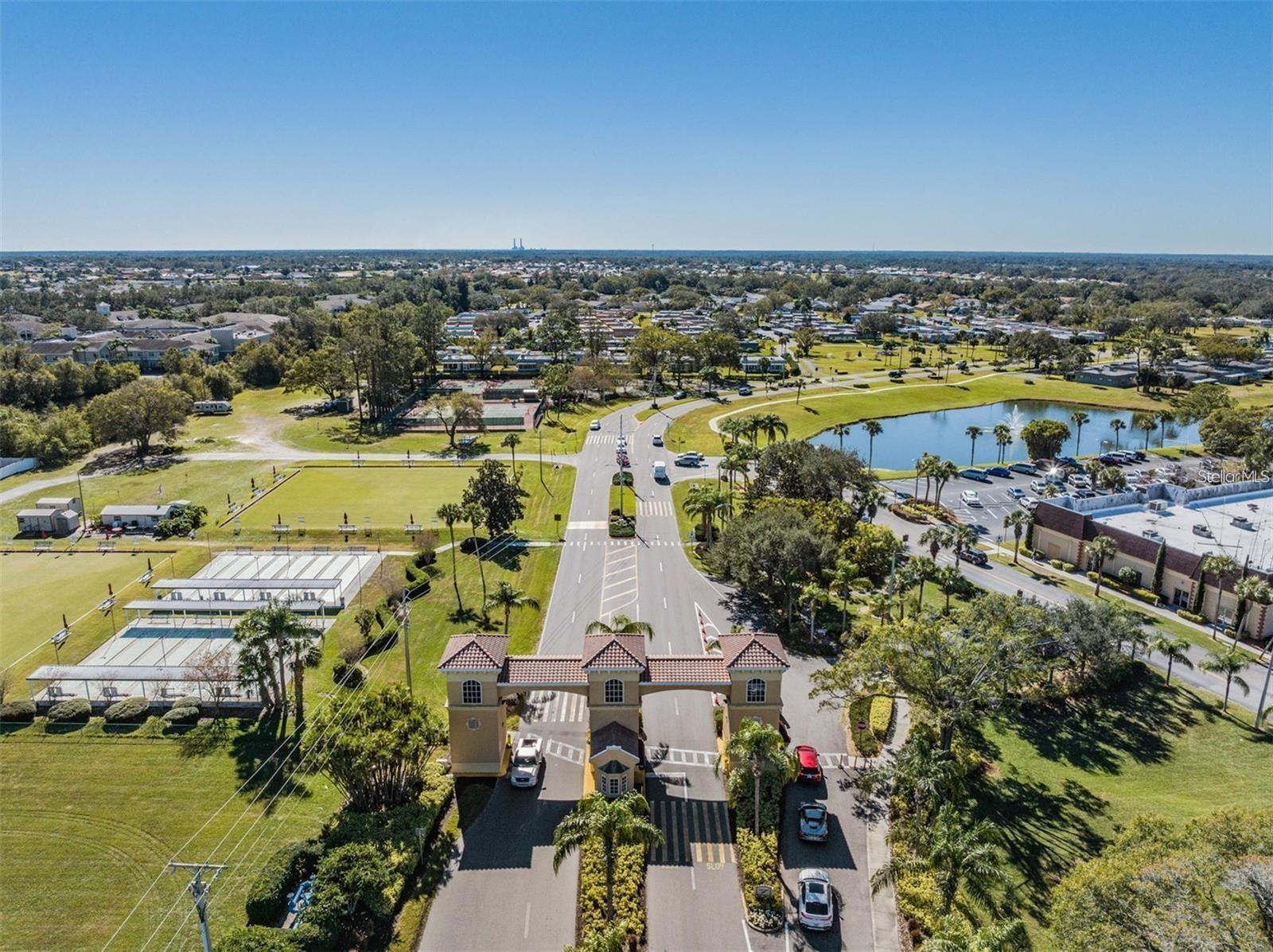 Image 36 of 46 For 214 Gloucester Boulevard