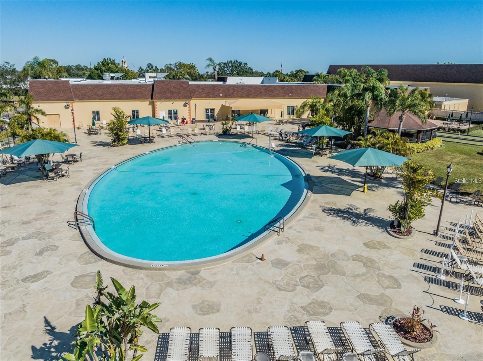 Image 43 of 46 For 214 Gloucester Boulevard