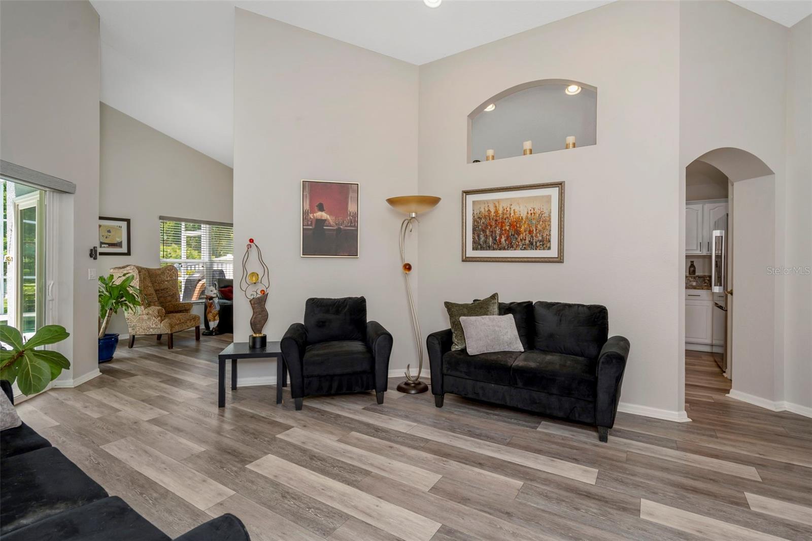 Image 12 of 45 For 14524 Weeping Elm Drive