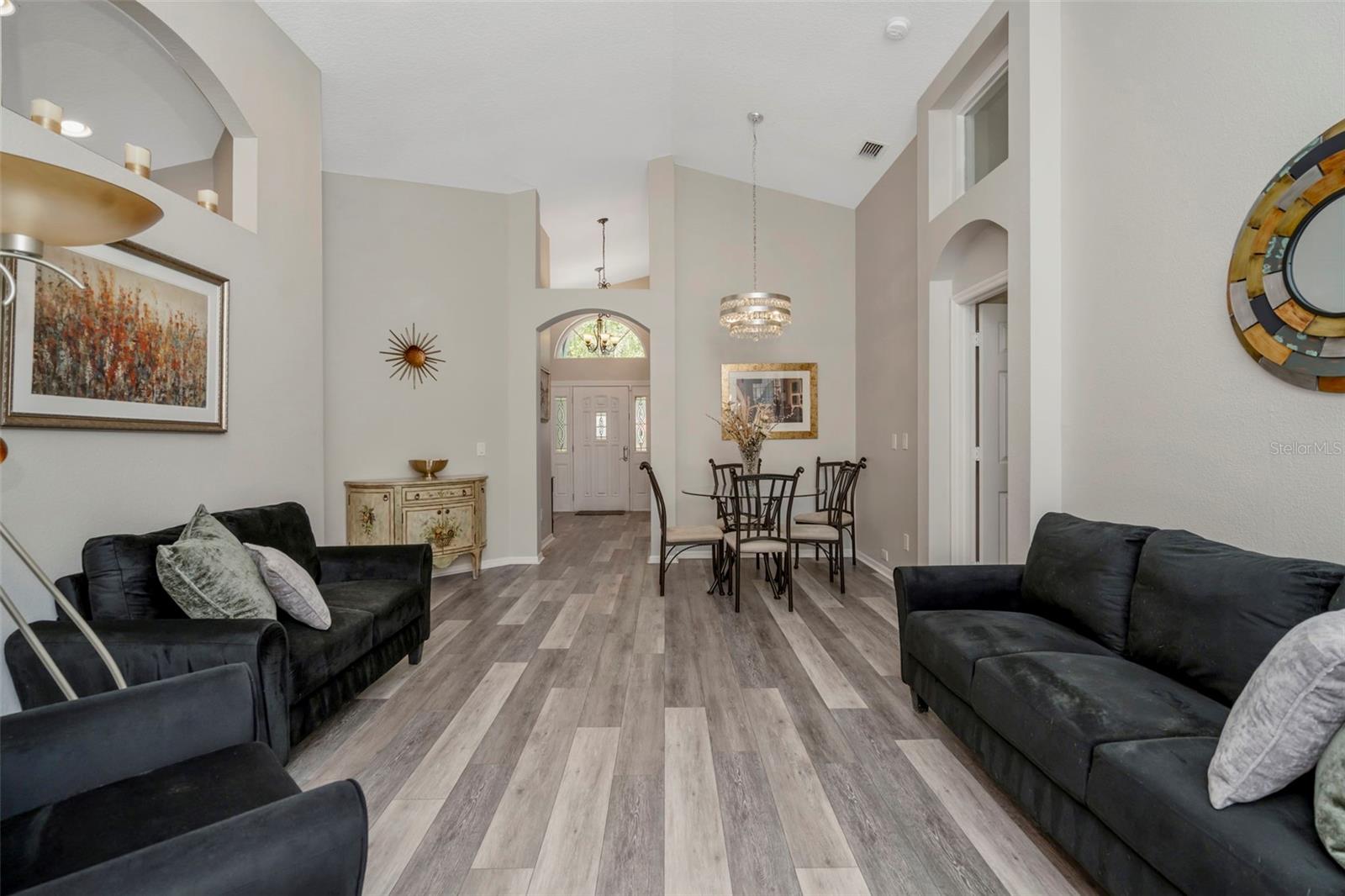 Image 13 of 45 For 14524 Weeping Elm Drive