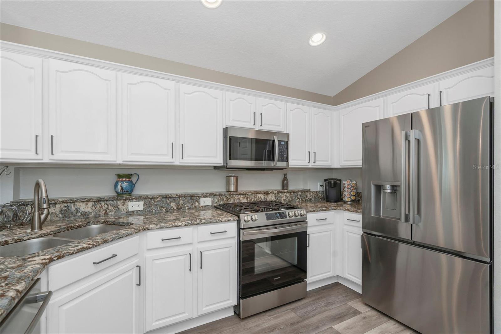 Image 17 of 45 For 14524 Weeping Elm Drive