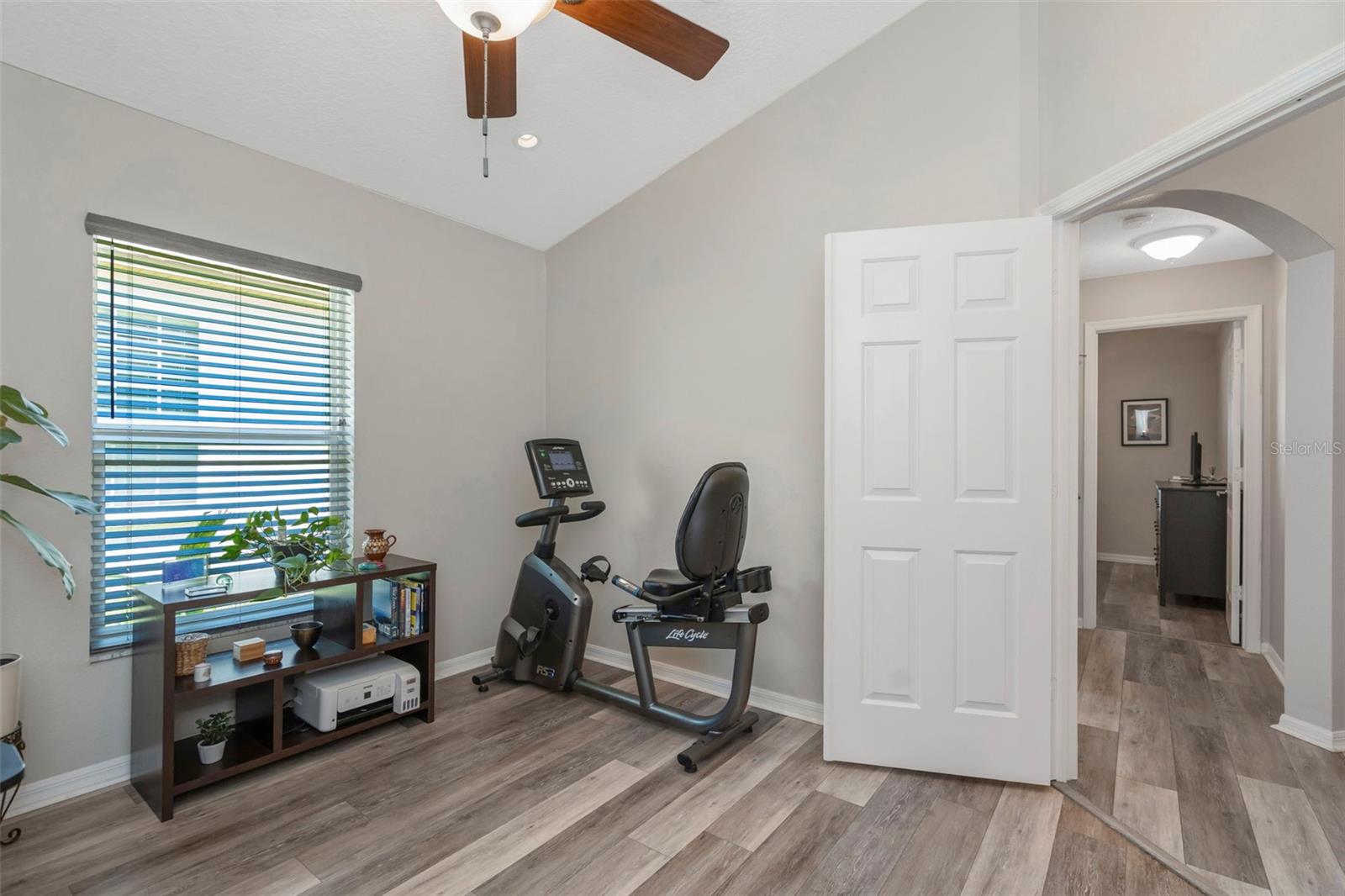 Image 23 of 45 For 14524 Weeping Elm Drive