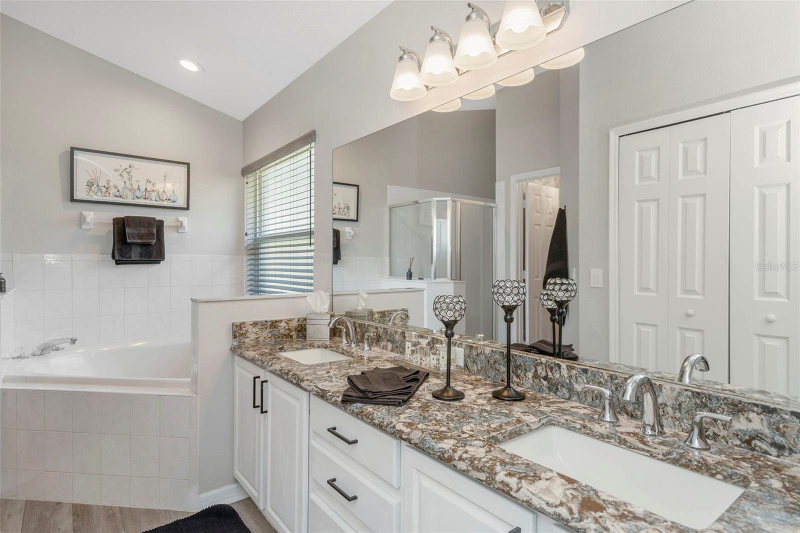 Image 30 of 45 For 14524 Weeping Elm Drive