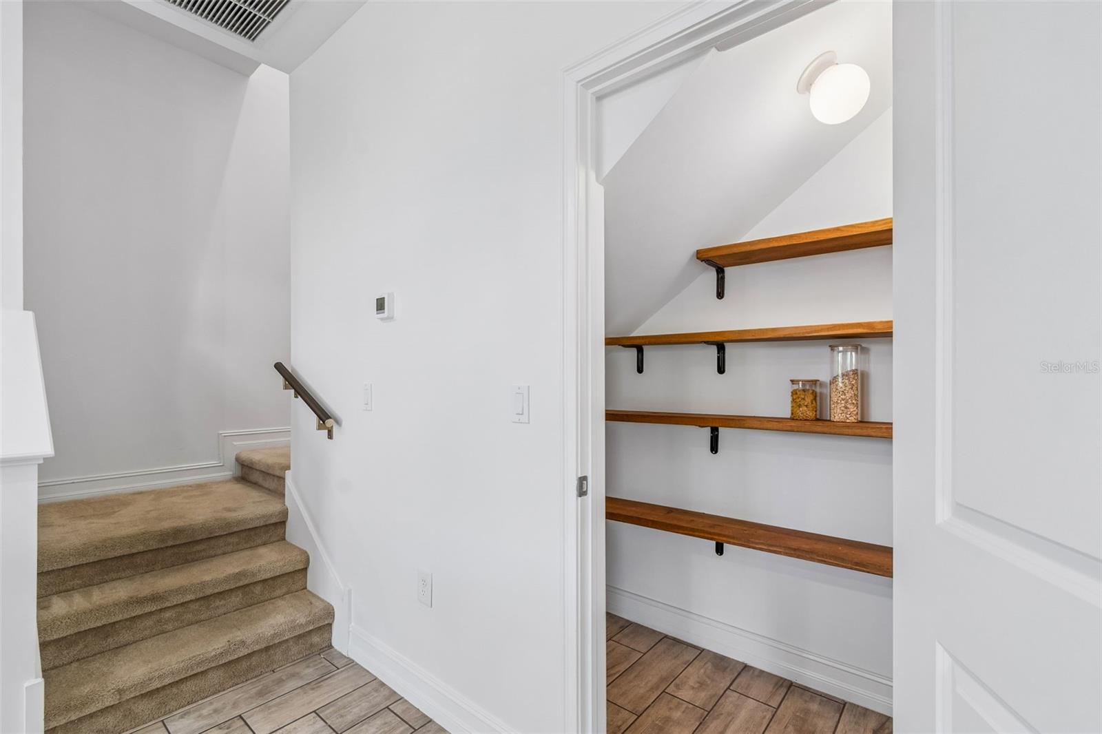 Image 21 of 100 For 4146 Welling Terrace