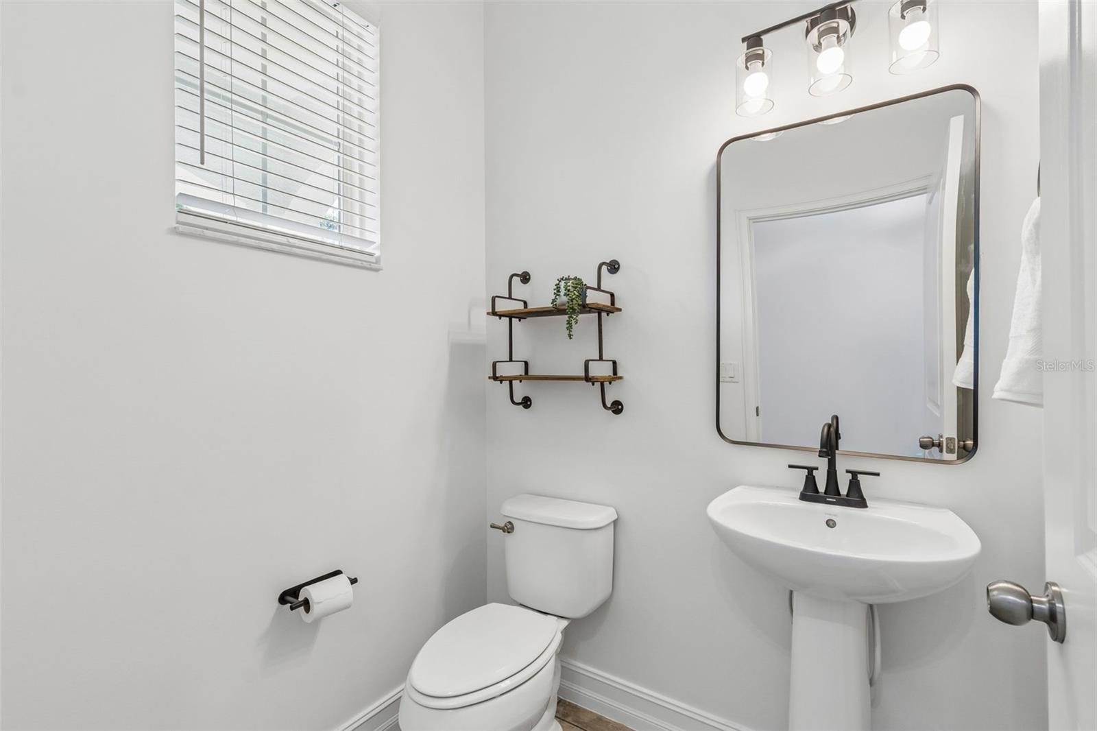 Image 24 of 100 For 4146 Welling Terrace