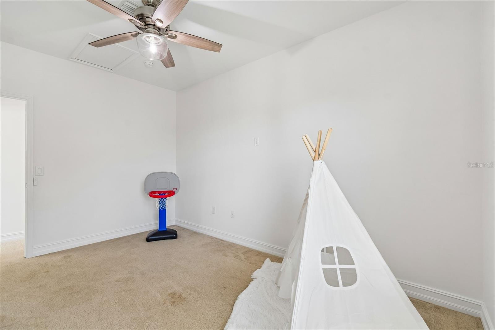 Image 51 of 100 For 4146 Welling Terrace