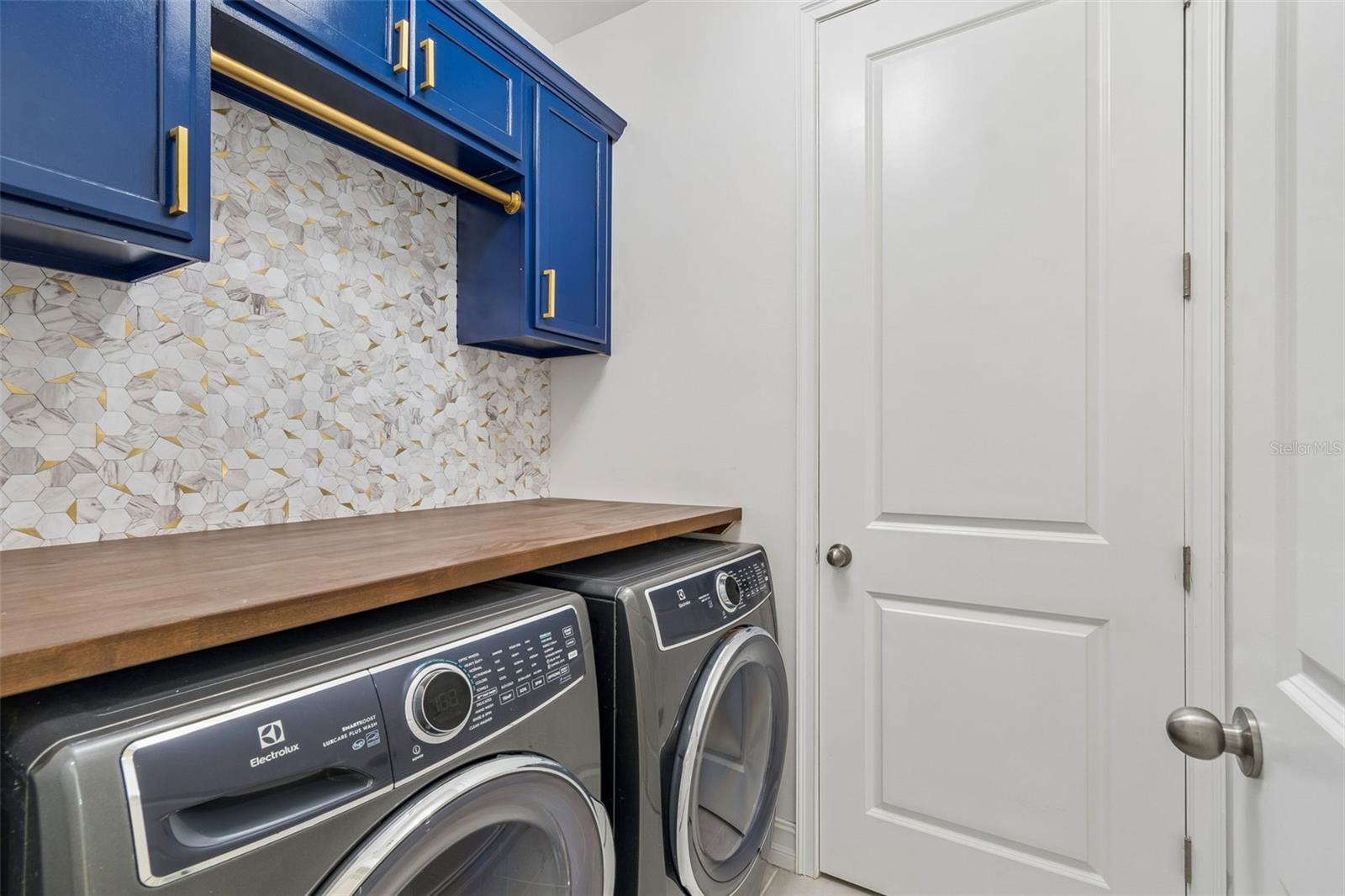 Image 57 of 100 For 4146 Welling Terrace