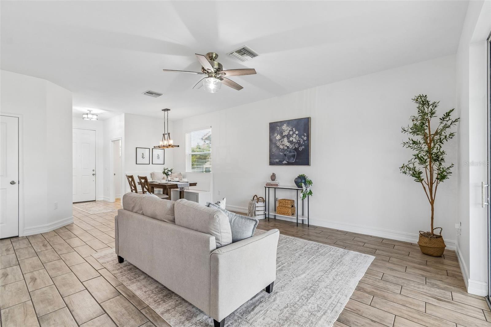 Image 9 of 100 For 4146 Welling Terrace