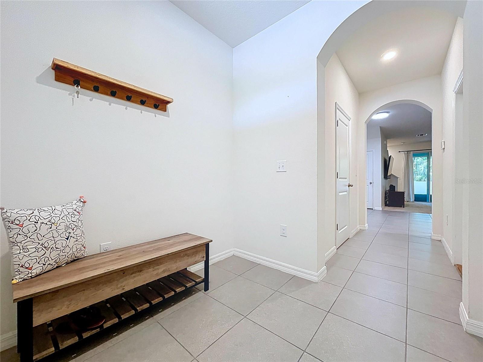 Image 10 of 39 For 3313 Pleasant Willow Court