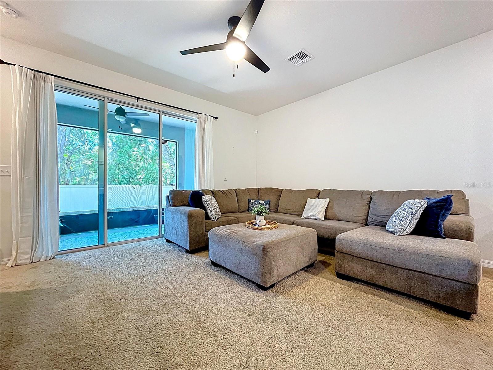 Image 12 of 39 For 3313 Pleasant Willow Court