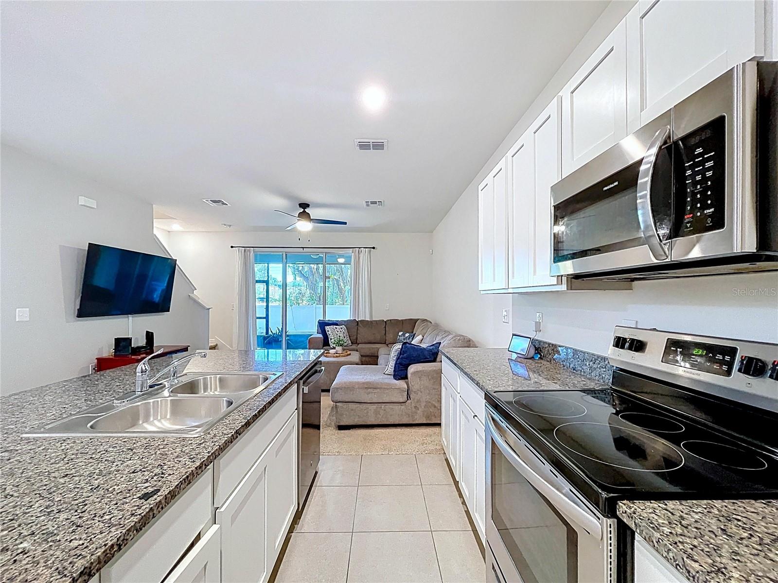 Image 15 of 39 For 3313 Pleasant Willow Court