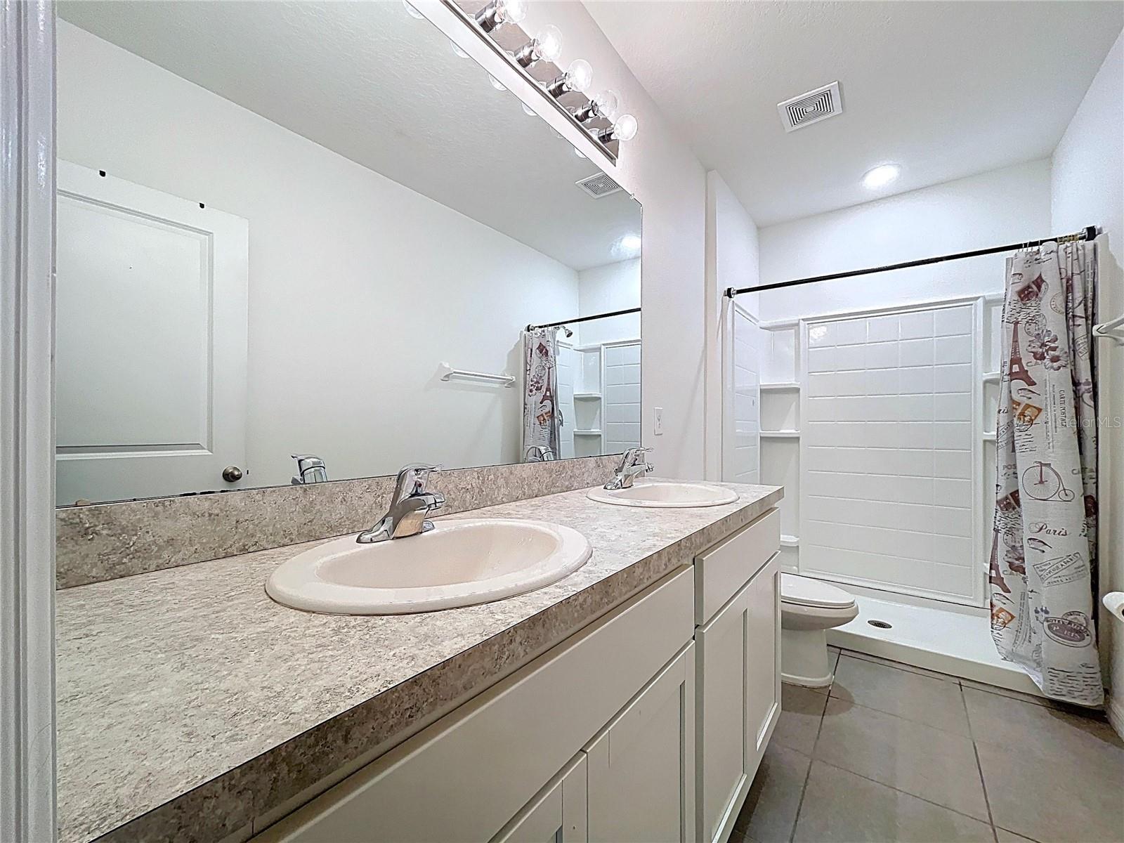 Image 22 of 39 For 3313 Pleasant Willow Court