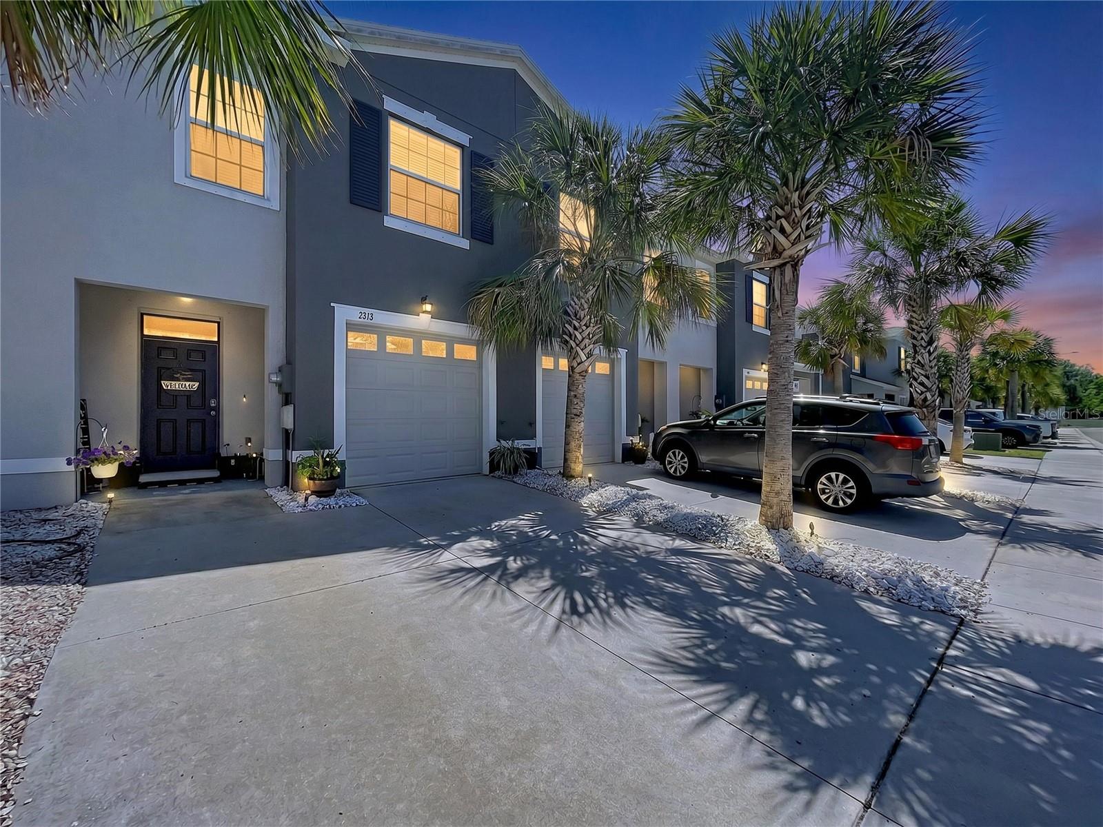 Image 6 of 39 For 3313 Pleasant Willow Court