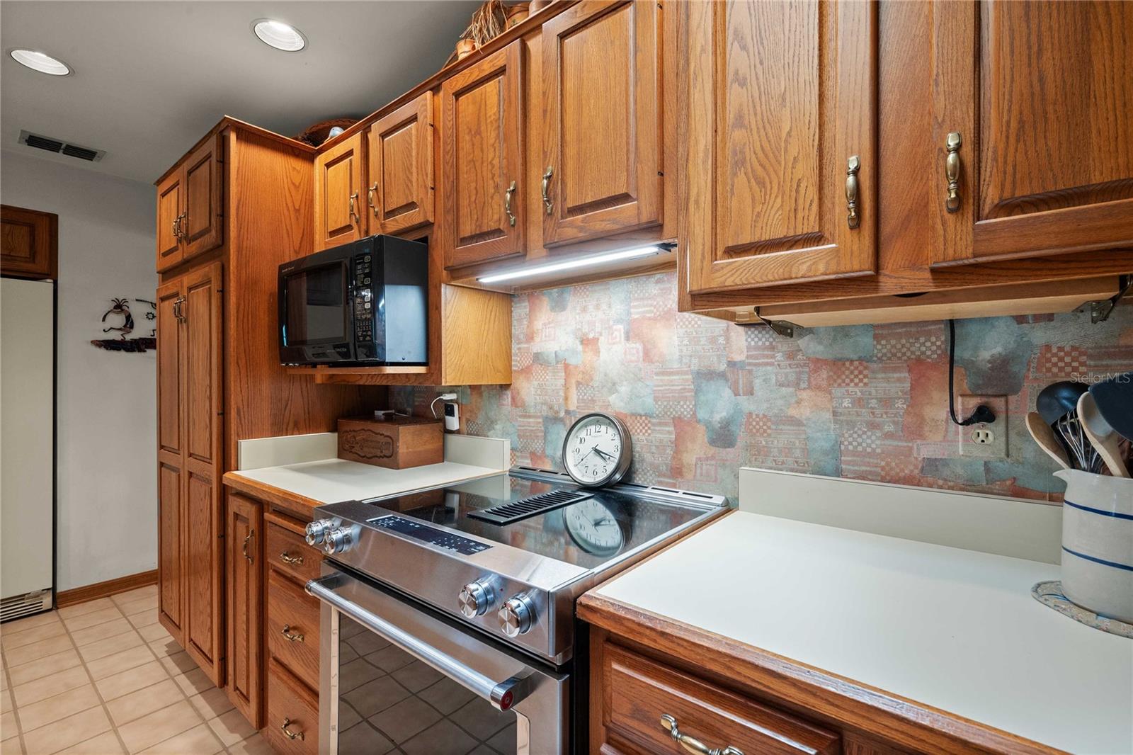 Image 17 of 51 For 35935 Lana Drive