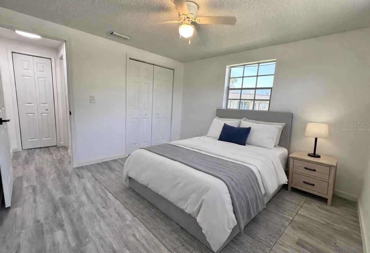 Image 15 of 37 For 4445 Rustic Drive D