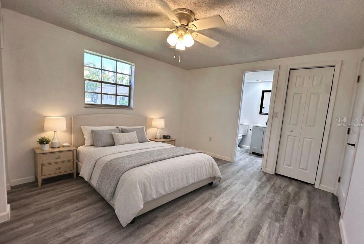 Image 20 of 37 For 4445 Rustic Drive D