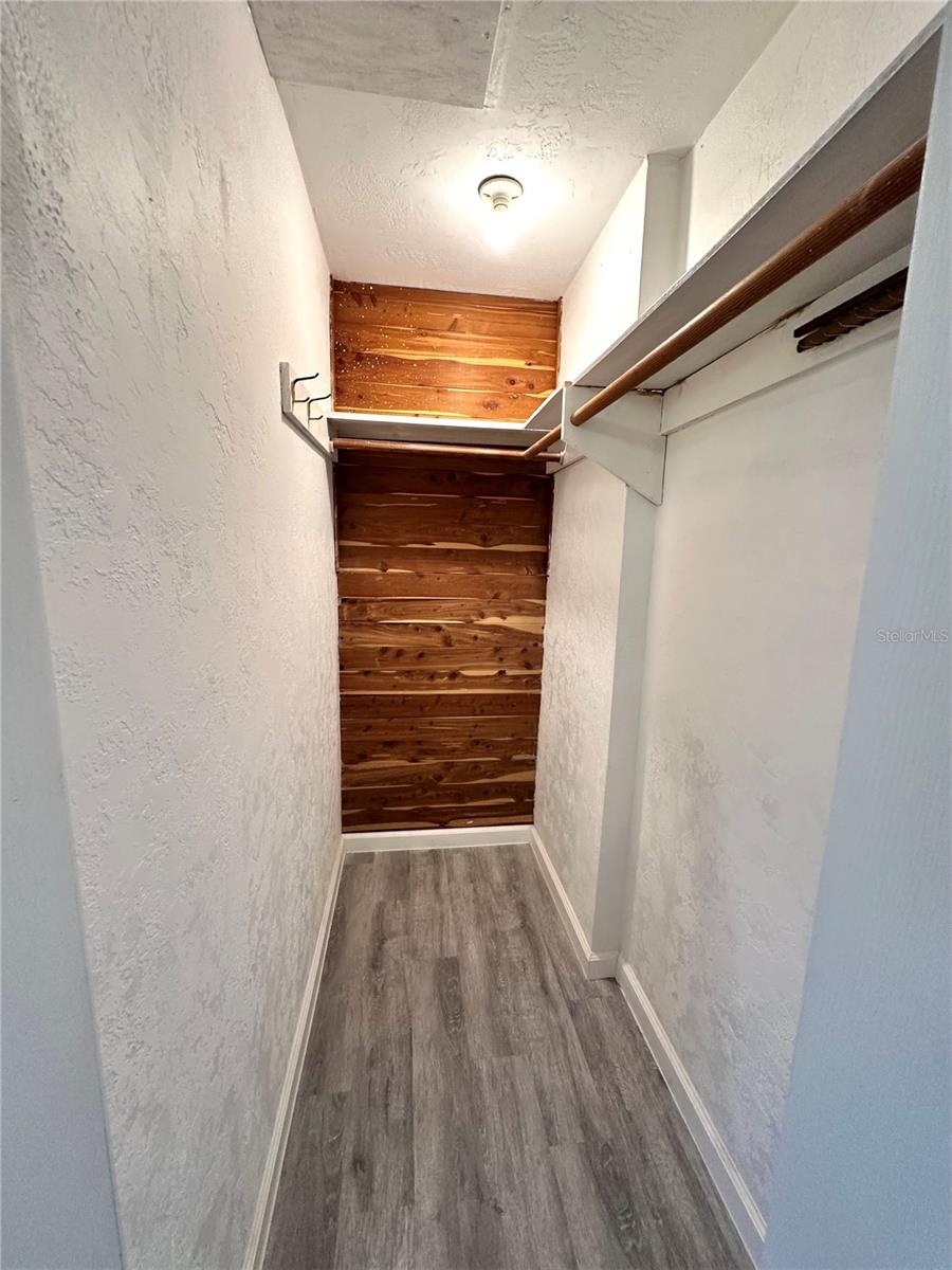 Image 21 of 37 For 4445 Rustic Drive D