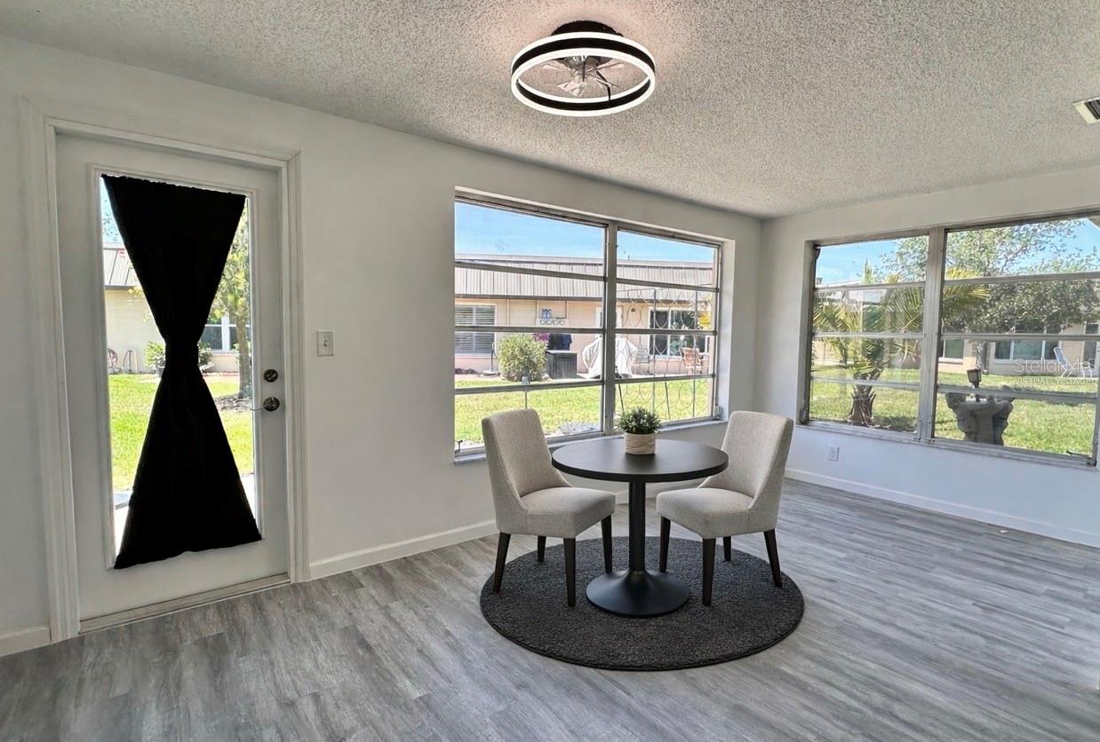 Image 25 of 37 For 4445 Rustic Drive D