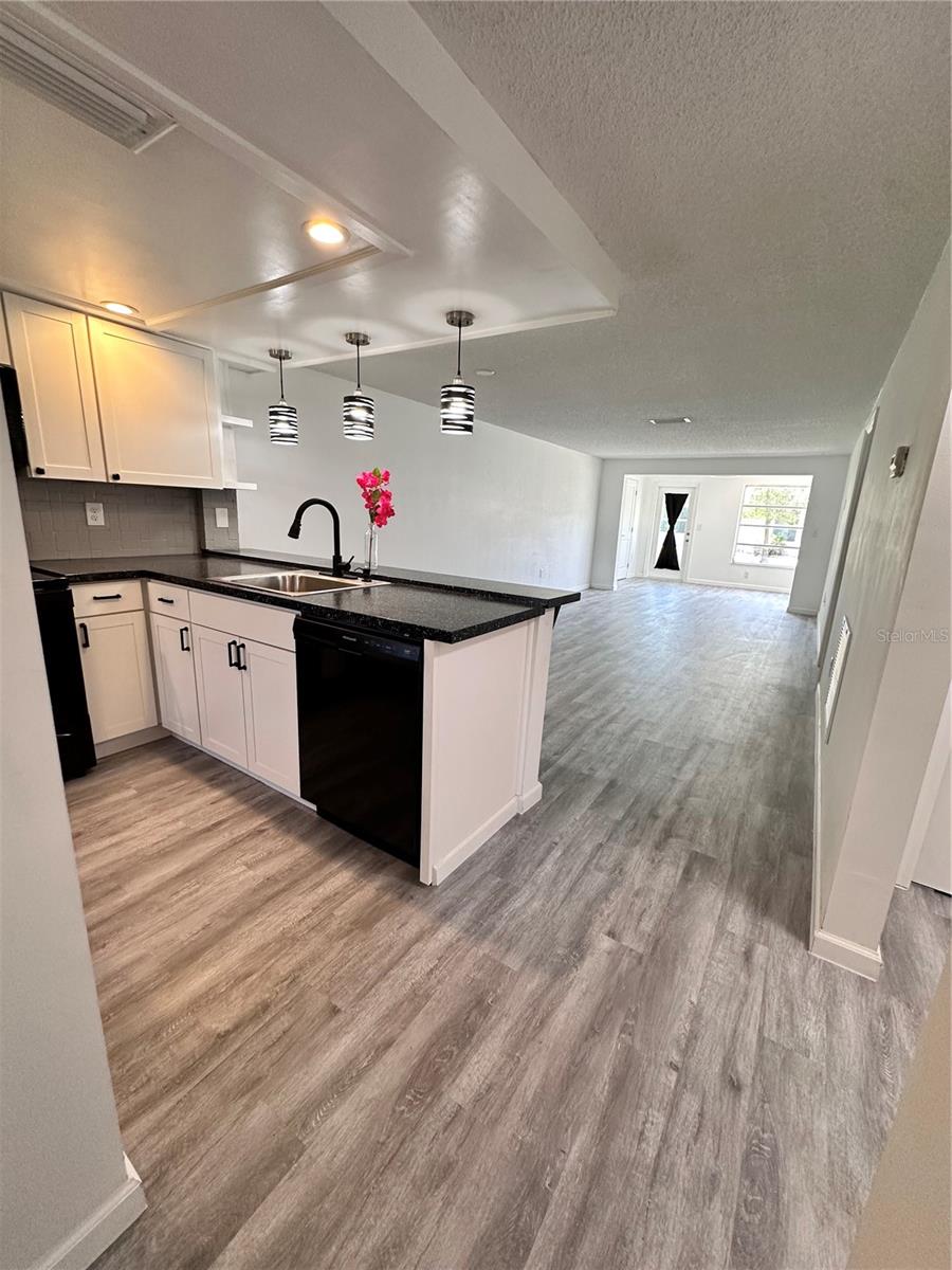 Image 4 of 37 For 4445 Rustic Drive D