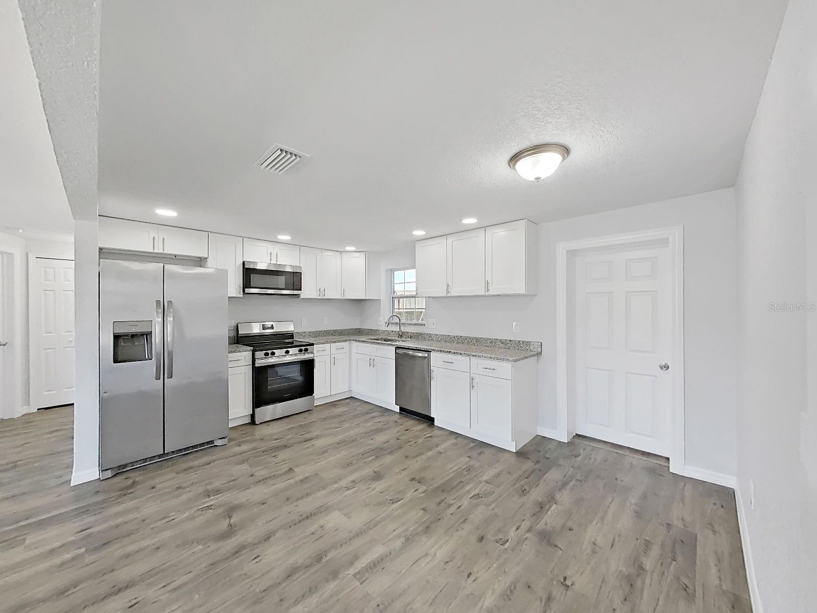 Image 10 of 32 For 4710 Taray Lane