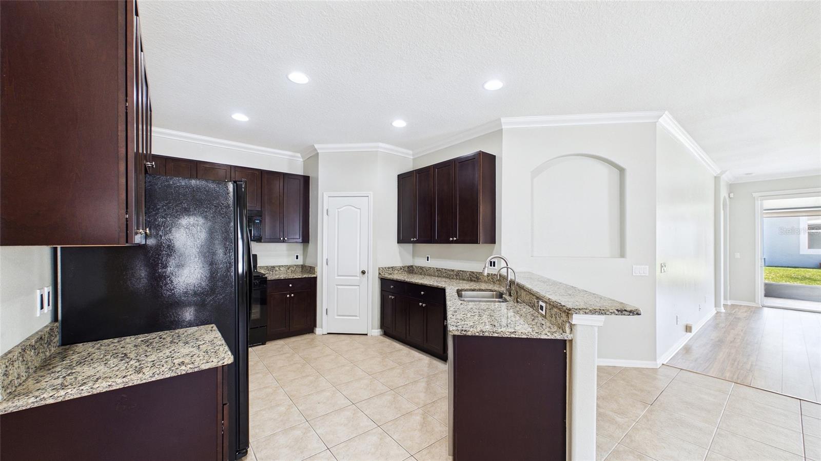 Image 29 of 56 For 7447 Surrey Pines Drive