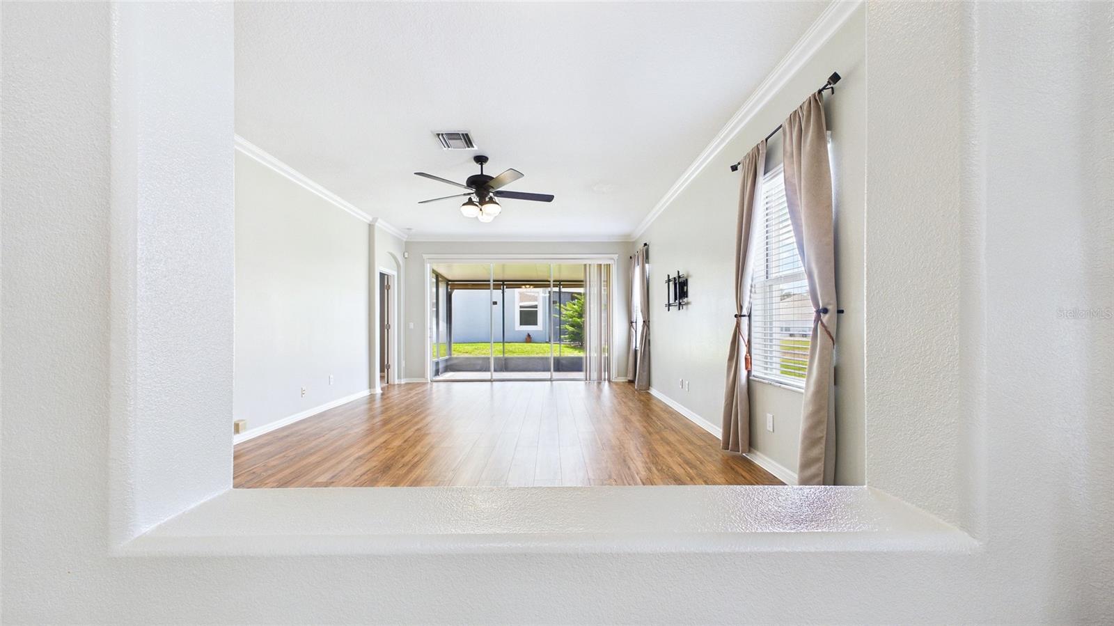 Image 7 of 56 For 7447 Surrey Pines Drive