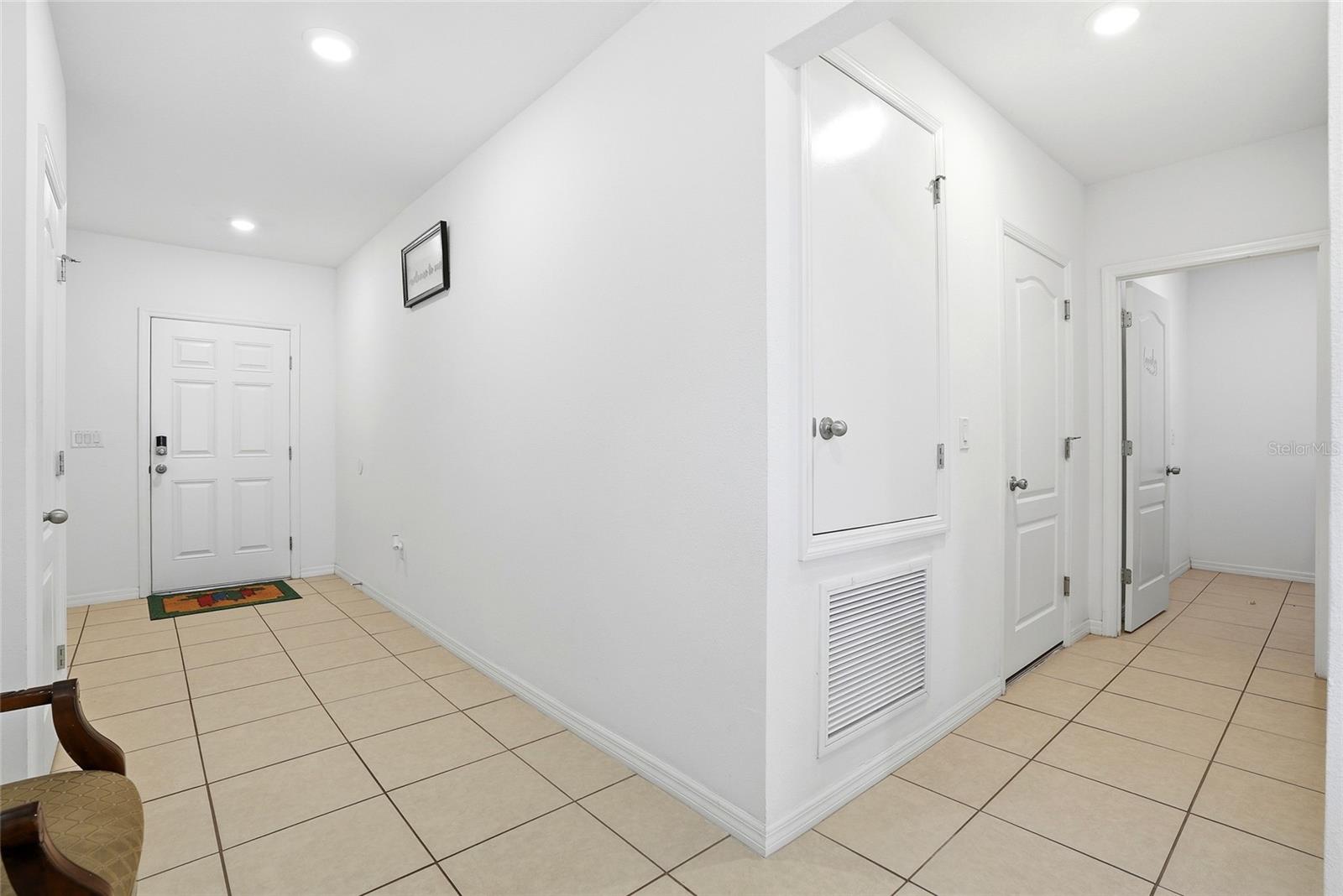 Image 19 of 46 For 4521 Reisswood Loop