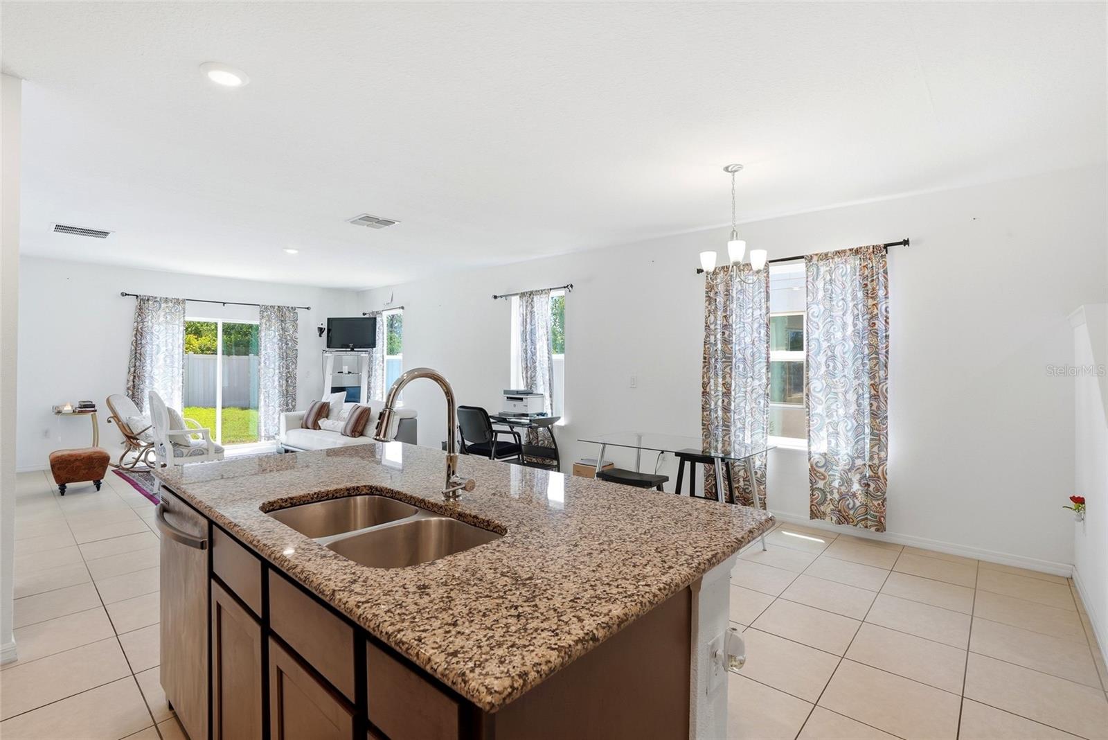 Image 8 of 46 For 4521 Reisswood Loop