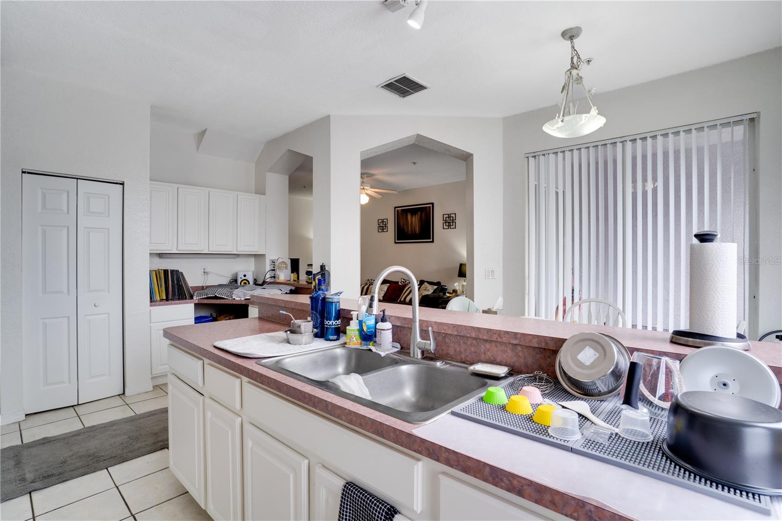 Image 10 of 28 For 5011 Sunridge Palms Drive 204