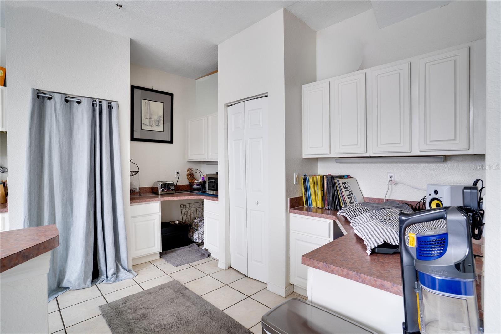 Image 11 of 28 For 5011 Sunridge Palms Drive 204