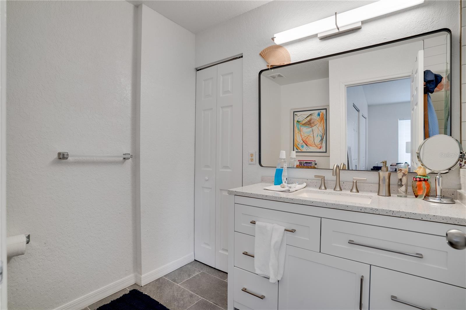 Image 15 of 28 For 5011 Sunridge Palms Drive 204