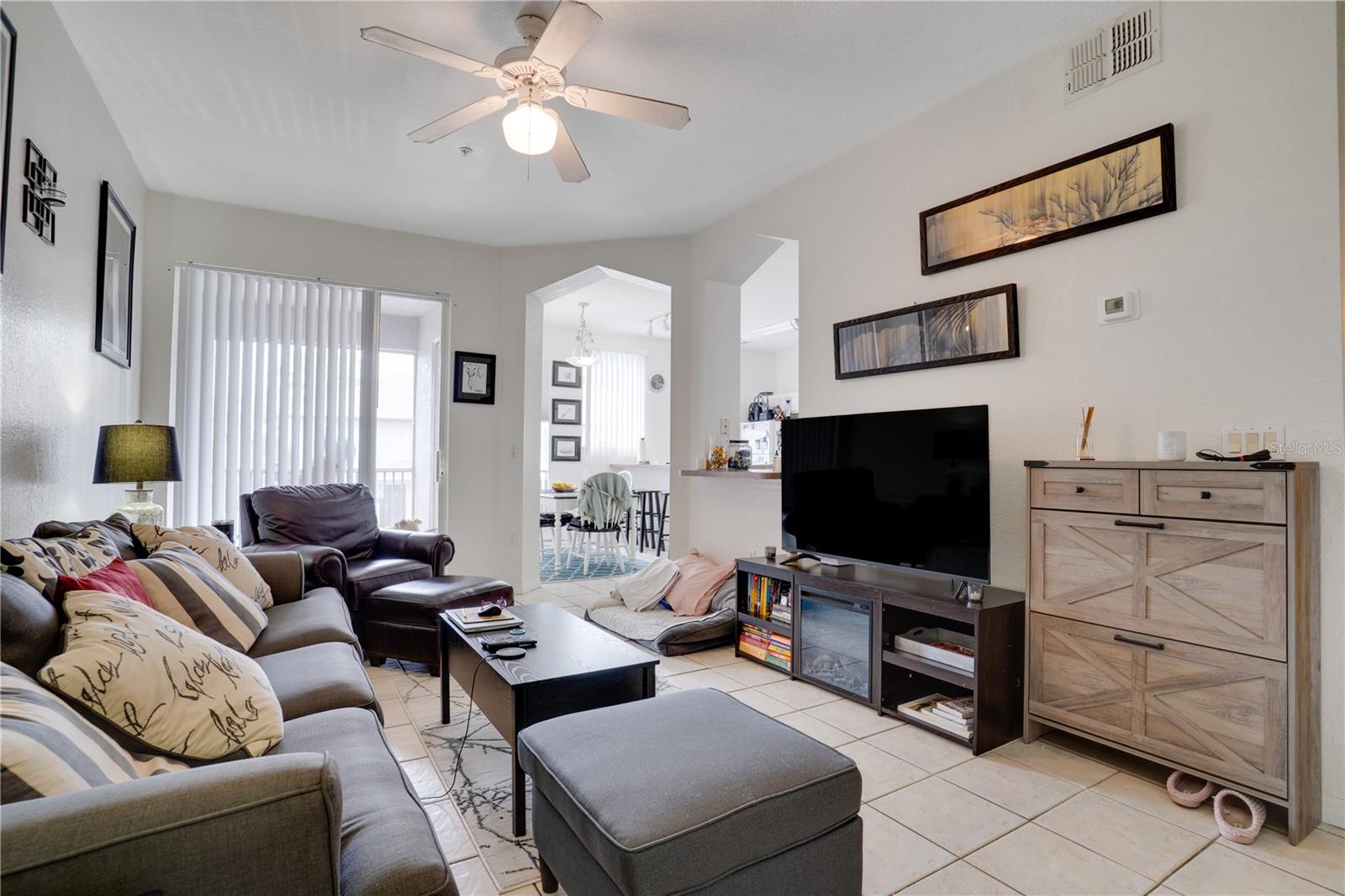 Image 5 of 28 For 5011 Sunridge Palms Drive 204